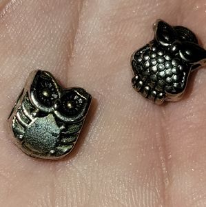 2 owl charms